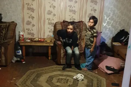 Nazirlik küçədə metal qab yığan uşaqla bağlı: - "Dediklərinin heç biri həqiqəti əks etdirmir" - FOTO