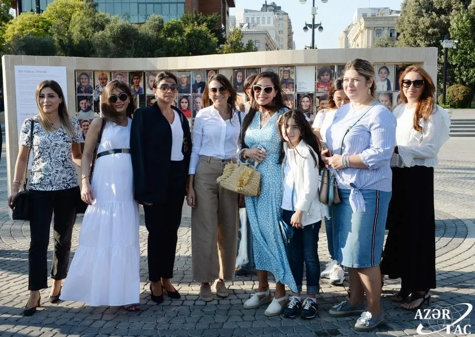 Leyla Əliyeva fotosərgidə - FOTOLAR
