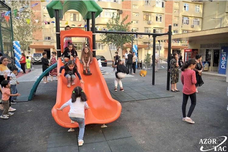 “Bizim həyət” layihəsi çərçivəsində Bakıda daha bir həyət abadlaşdırılıb - FOTO