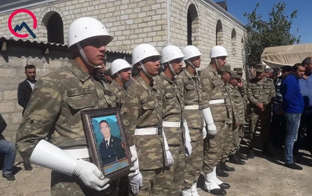 Hərbi qulluqçumuz dəfn edildi - Fotolar