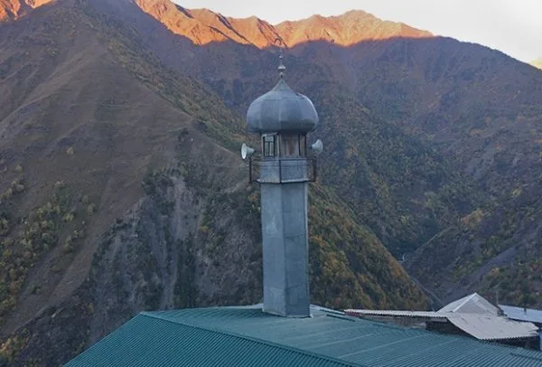 Milyonların sahibi Həbib Nurməmmədovun - Dağıstandakı dəbdəbədən uzaq evindən-FOTOLAR