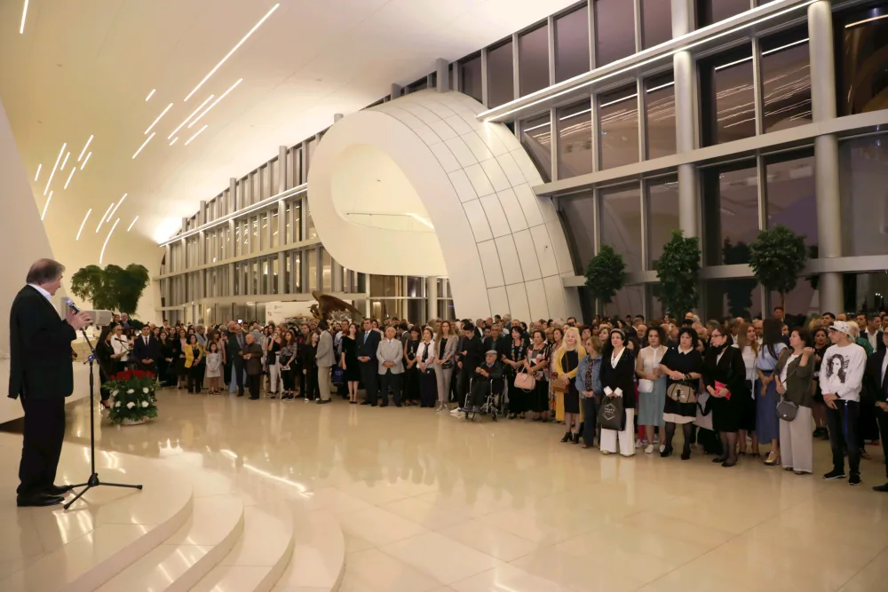 Xalq rəssamı Fərhad Xəlilovun fərdi sərgisi - AÇILDI - FOTO