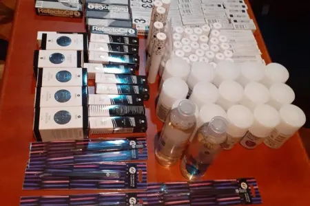 Gömrükdən gizli kosmetik vasitələr - KEÇİRMƏK İSTƏDİ - FOTO
