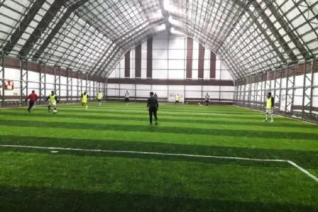Bakıda 43 yaşlı kişi futbol - OYNAYARKƏN ÖLDÜ