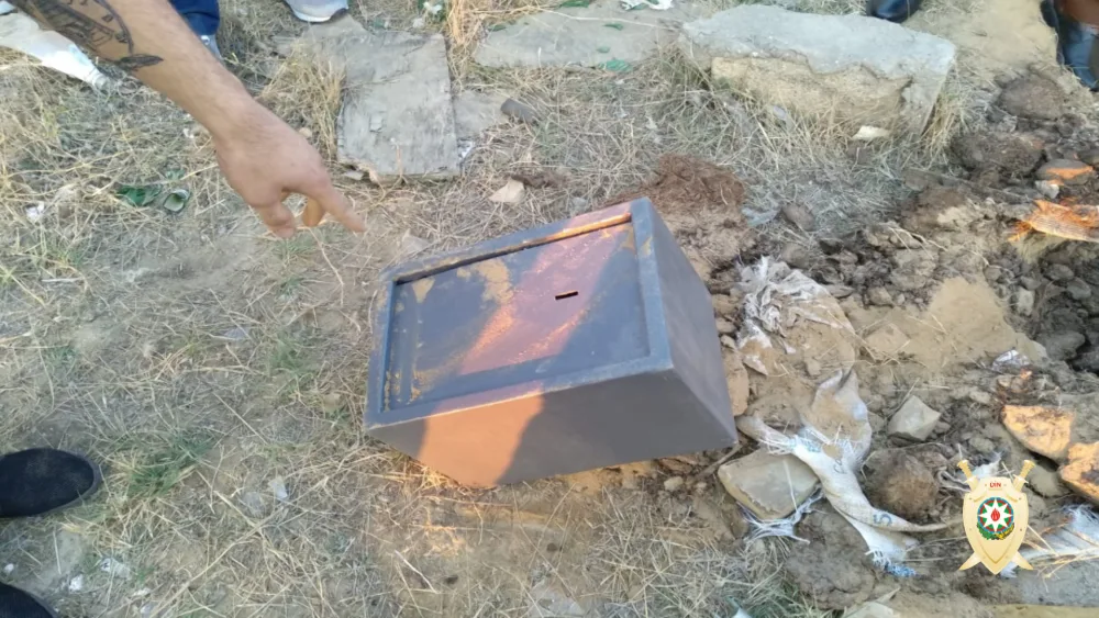Bakıda seyf oğruları ələ keçdi - ARALARINDA QADIN DA VAR - FOTO - VİDEO