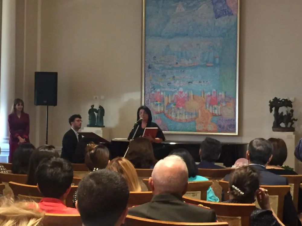 "Azərbaycan 100 mahnıda" adlı kitab nümayış olunub - FOTO