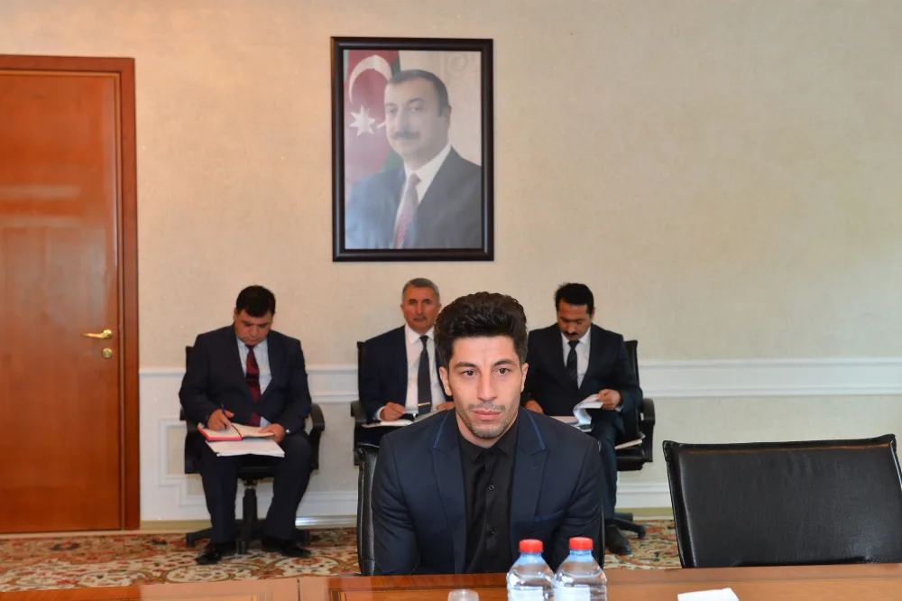 Ceyhun Bayramov QƏBUL KEÇiRDİ - FOTO