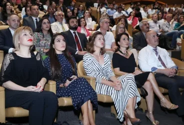 Leyla Əliyeva Beynəlxalq Muğam Mərkəzində olub - -FOTOLAR