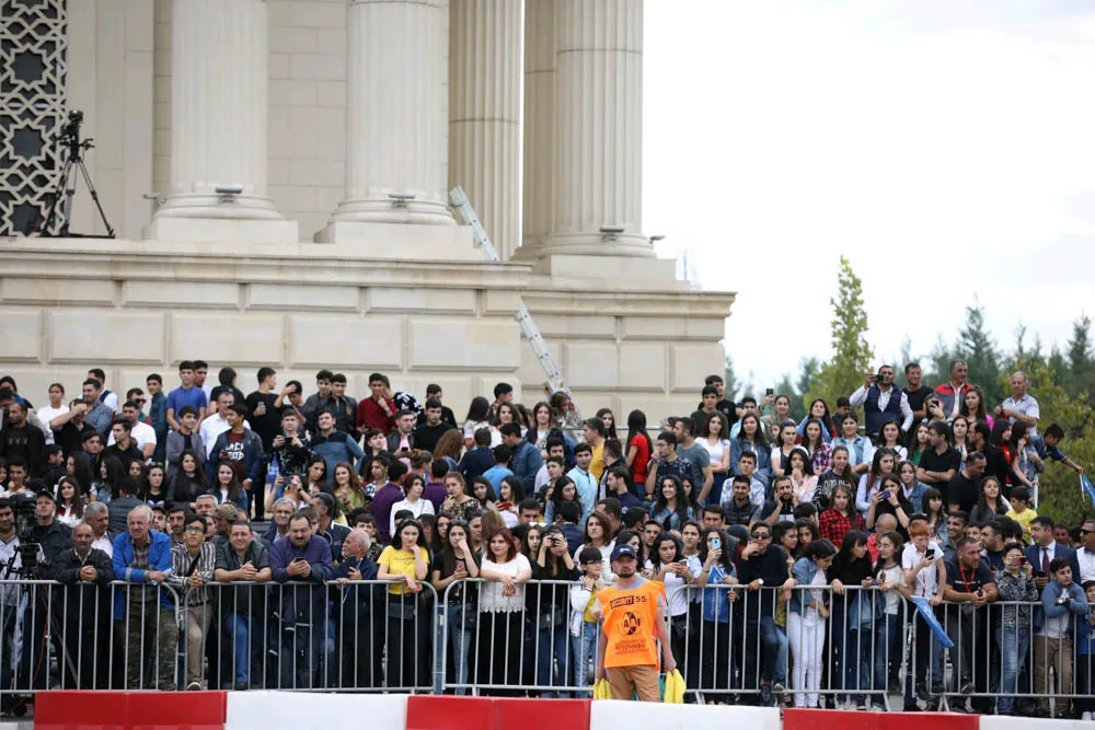 Gəncədə idman avtomobillərinin şousu - KEÇİRİLDİ - FOTO - VİDEO
