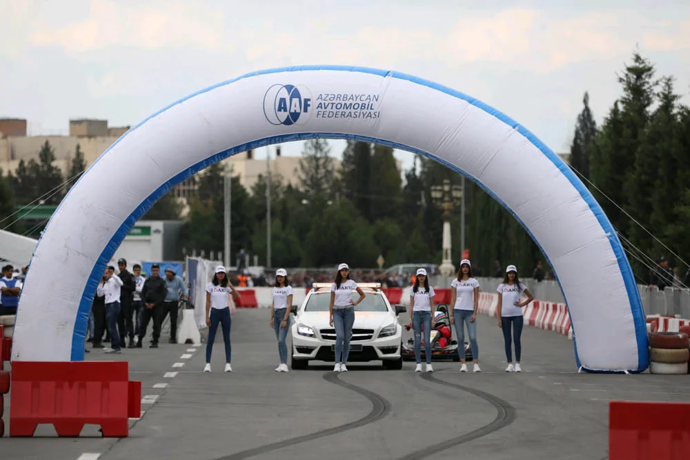 Gəncədə idman avtomobillərinin şousu - KEÇİRİLDİ - FOTO - VİDEO