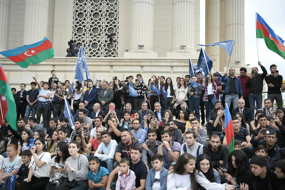 Gəncədə idman avtomobillərinin şousu - KEÇİRİLDİ - FOTO - VİDEO