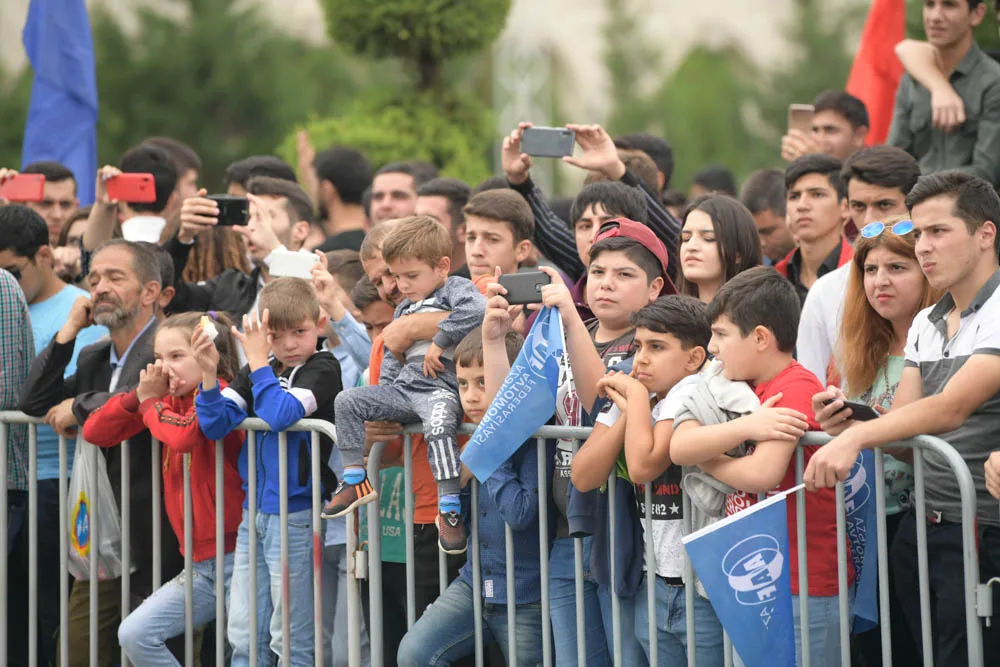 Gəncədə idman avtomobillərinin şousu - KEÇİRİLDİ - FOTO - VİDEO
