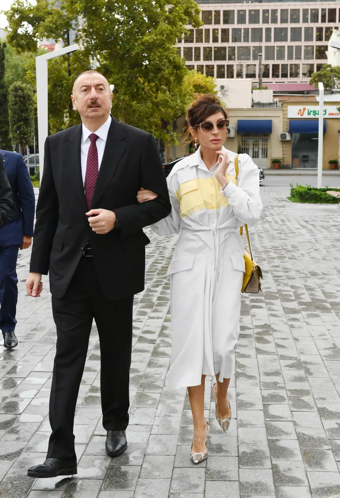Bakıda YENİ PARK - İlk ziyarətçiləri prezident və xanımıdır - FOTOLAR