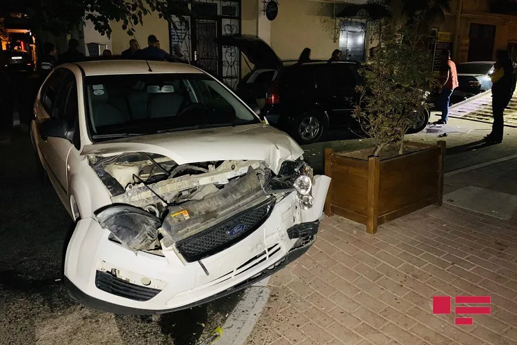 Bakıda üç avtomobil toqquşub - - Foto