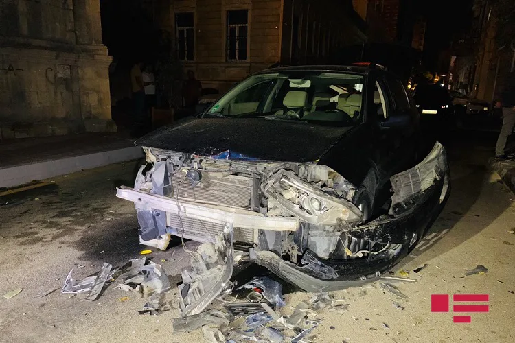 Bakıda üç avtomobil toqquşub - - Foto