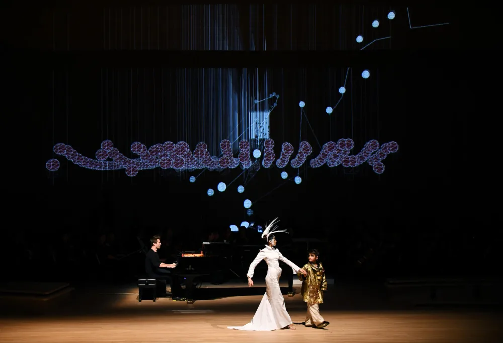 Mehriban Əliyeva və Leyla Əliyeva - Nəsimi Festivalının bağlanış qala-tamaşasında -FOTOLAR