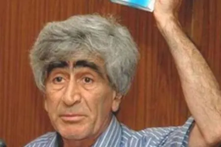 Vaqif Bayatlının ürəyinə - STEND QOYULACAQ