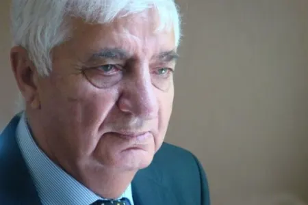 "Çox əxlaqsız işdir..." - XALQ ŞAİRİ QƏZƏBLƏNDİ