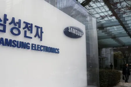 "Samsung" sonuncu - FABRİKİNİ BAĞLAYIR