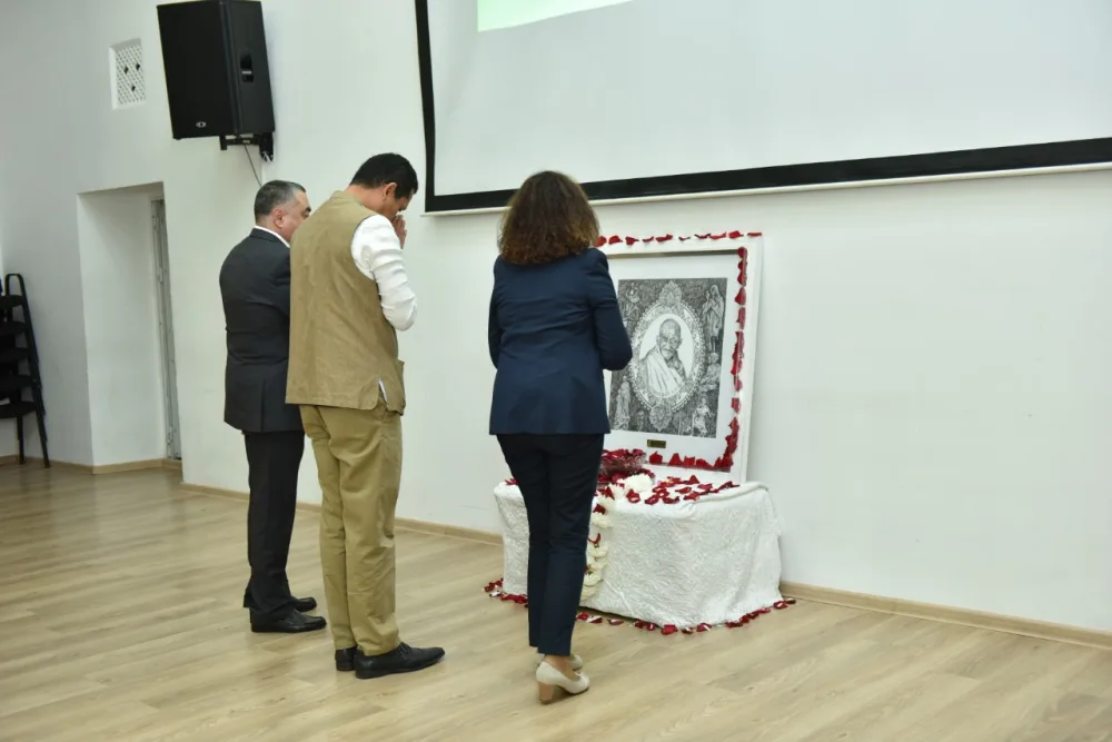Mahatma Qandinin 150-ci ildönümü Bakıda - QEYD OLUNDU - FOTO