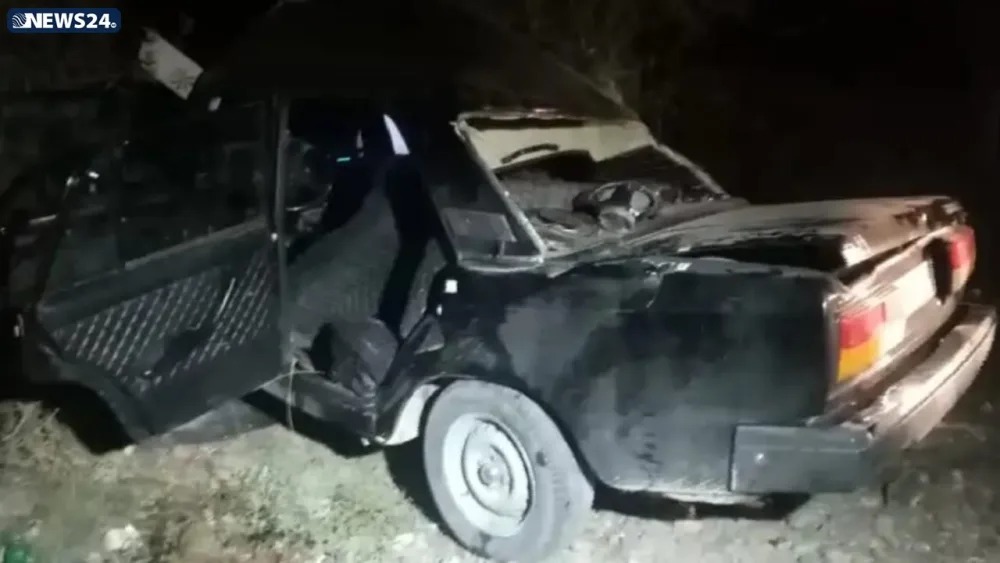Bərdədə maşın ağaca çırpıldı - 2 ÖLÜ, 2 YARALI