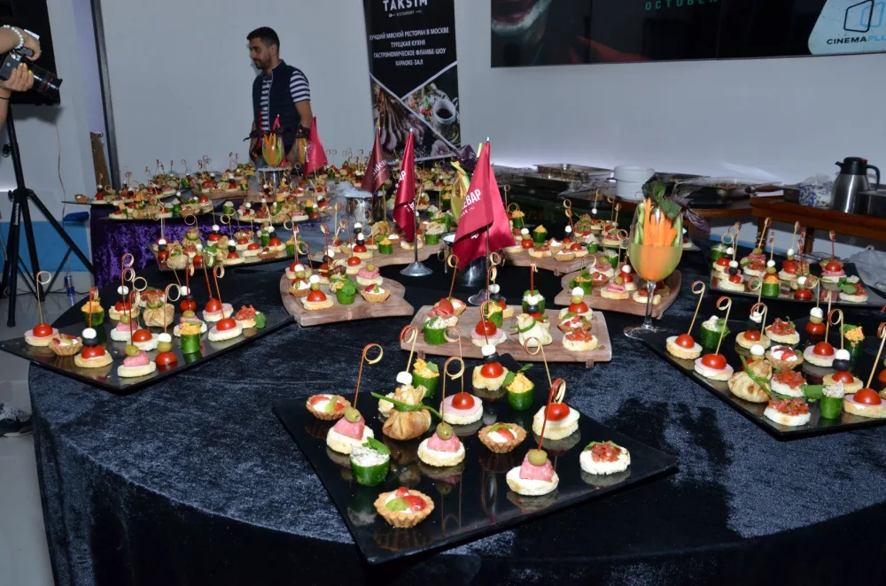 "Coker"in təqdimatı - KEÇİRİLDİ