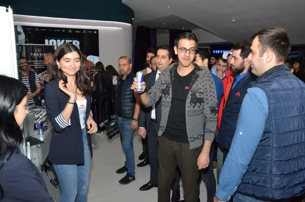 "Coker"in təqdimatı - KEÇİRİLDİ