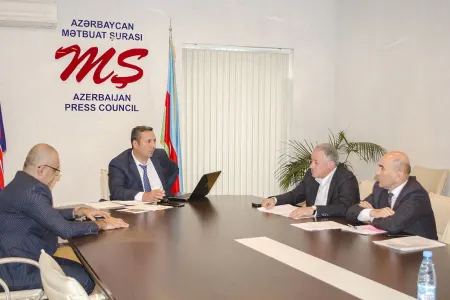 Mətbuat Şurasının Şikayətlər üzrə Komissiyasının - İCLASI KEÇİRİLDİ - FOTO