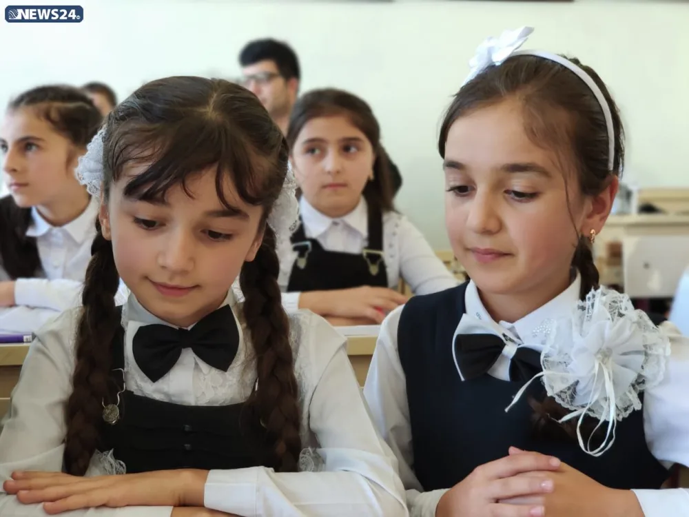 57 bal toplayan və ucqar kəndi seçən müəllimə: - "Düşündüm ki, kənd uşaqlarının mənə ehtiyacı var" - FOTO