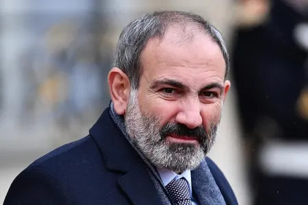 Paşinyana “saqqalı təlxək” adı verildi