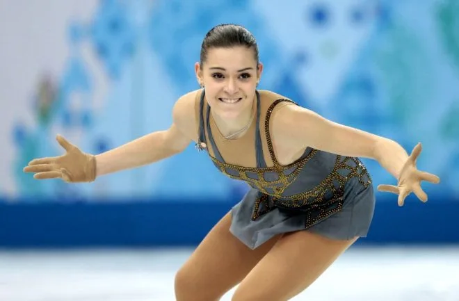 Falçı olimpiya çempionunun başına oyun açdı - ŞOK