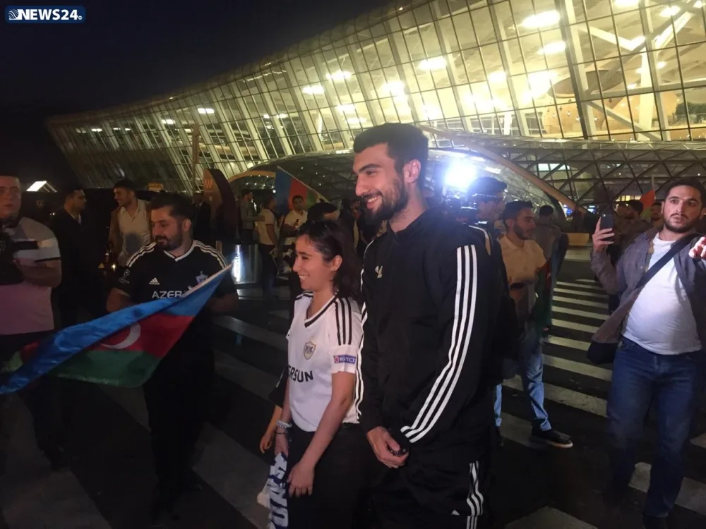 "Qarabağ" belə qarşılandı - VİDEO - YENİLƏNİB