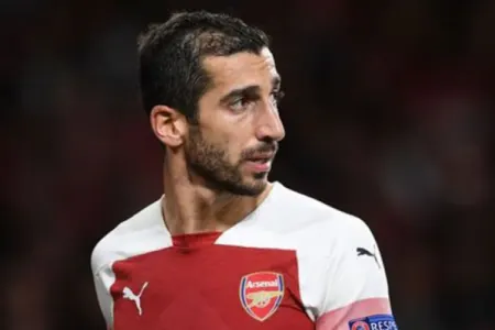 Mxitaryan “Qarabağ”a qarşı təxribat törədənə zəng vurub
