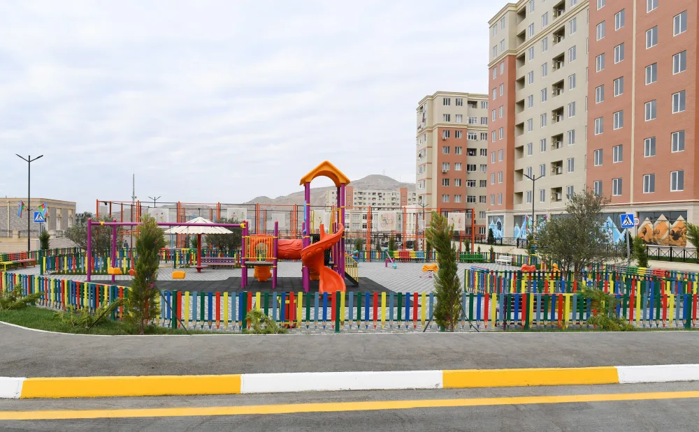 İlham Əliyev və Mehriban Əliyeva - “Qobu Park-2” yaşayış kompleksinin AÇILIŞINDA - FOTOLAR - YENİLƏNİB
