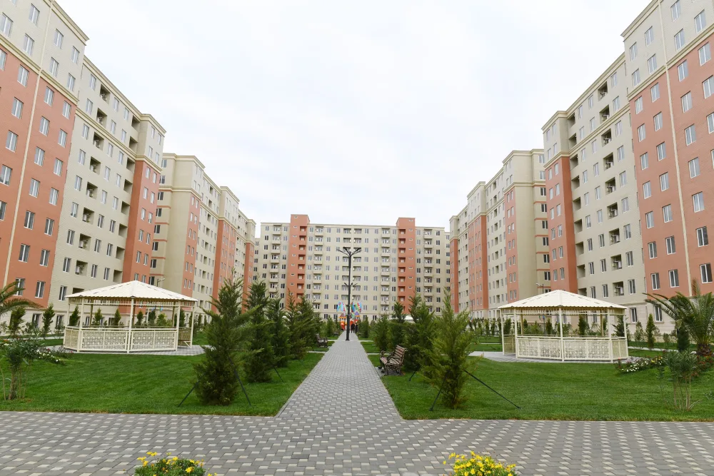 İlham Əliyev və Mehriban Əliyeva - “Qobu Park-2” yaşayış kompleksinin AÇILIŞINDA - FOTOLAR - YENİLƏNİB