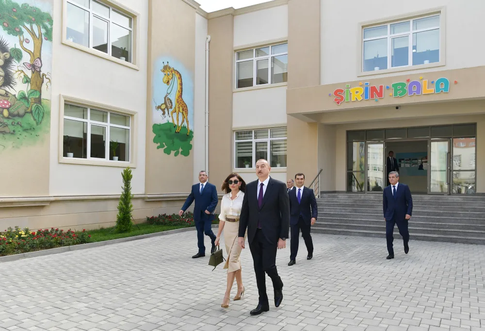 İlham Əliyev və Mehriban Əliyeva - “Qobu Park-2” yaşayış kompleksinin AÇILIŞINDA - FOTOLAR - YENİLƏNİB