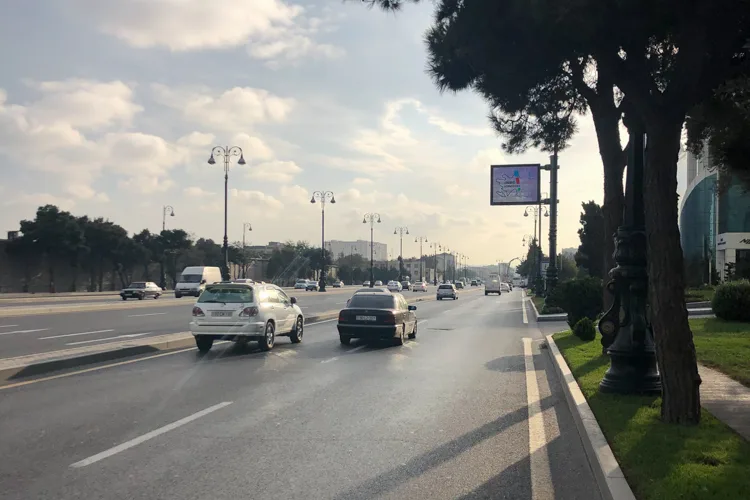 İlham Əliyevin “Qarabağ Azərbaycandır!” mesajı - BAKININ HƏR YERİNDƏ - FOTOLAR