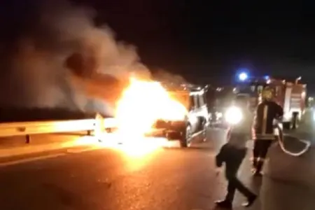 10-PP-222 qeydiyyat nişanlı - "Mercedes Gelandewagen" belə yandı