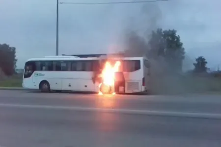İranda azərbaycanlıları ziyarətə aparan - AVTOBUS YANDI