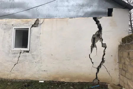 Qəzalı evlərin əvəzinə 327 yeni yaşayış evi tikilib istifadəyə verilib- - FHN