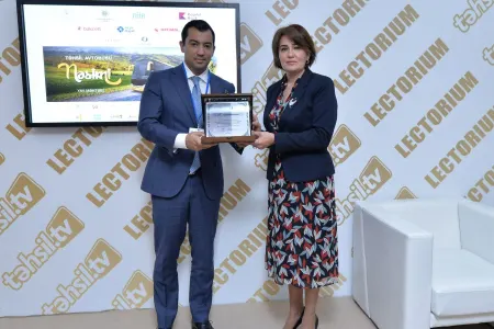 “Təhsil avtobusu - Nəsimi” layihəsi üzrə mükafatlandırılma mərasimi baş tutub