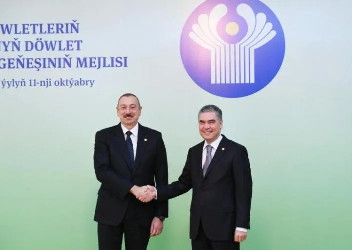 Azərbaycan və Türkmənistan prezidentləri görüşdü - FOTOLAR