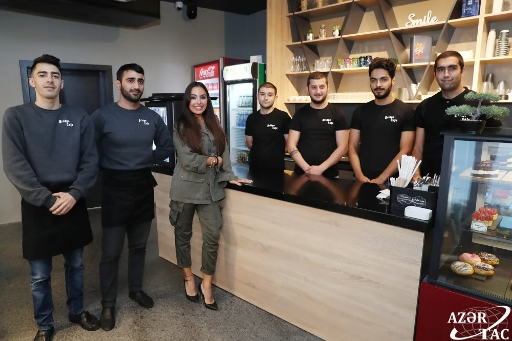 Leyla Əliyeva ağacəkmə aksiyasında iştirak edib - FOTO