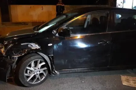 Bakıda səfir "BMW" ilə qəzaya düşdü