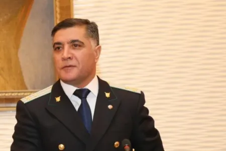 Gəncənin prokuroru vəzifəsindən azad edildi