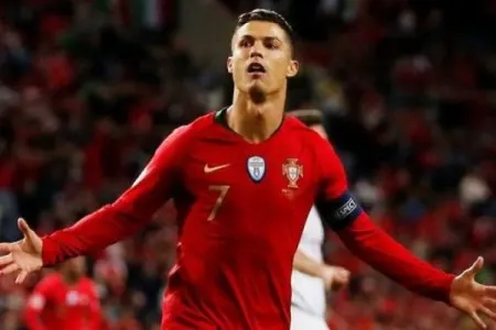 Ronaldunun adı stadiona veriləcək