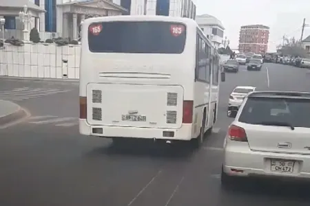Bakıda “protiv” gedən avtobus sürücüsü - – VİDEO