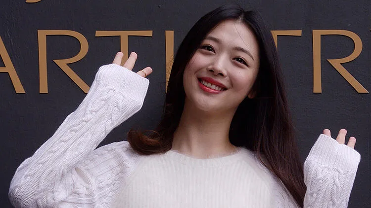 SON DƏQİQƏ! Məşhur müğənni - EVİNDƏ ÖLÜ TAPILDI