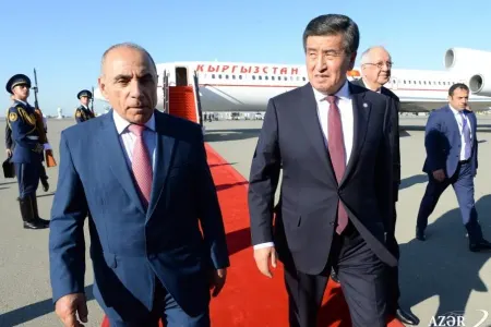 Qırğızıstan Prezidenti Azərbaycana səfərə gəldi- - YENILƏNDİ- FOTO
