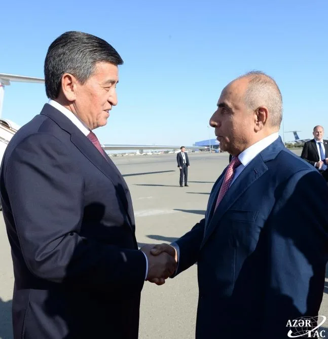 Qırğızıstan Prezidenti Azərbaycana səfərə gəldi- - YENILƏNDİ- FOTO